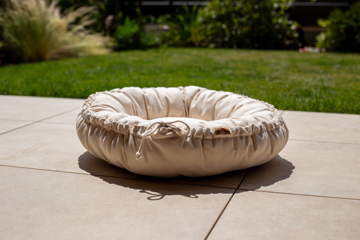 Coussin fleur Jinnkiss Blanc Naturel